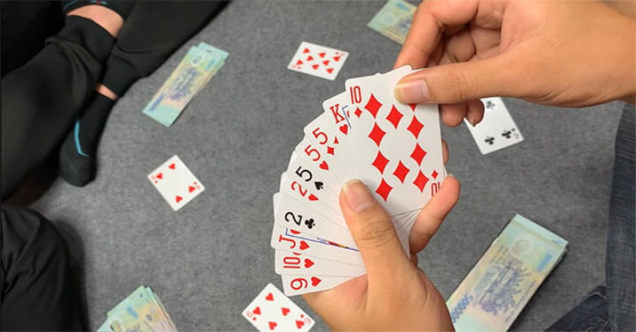Cách chơi thông minh để tạo ra bộ bài mạnh và chiến thắng trong trò chơi Cách chơi thông minh để tạo ra bộ bài mạnh và chiến thắng trong trò chơi